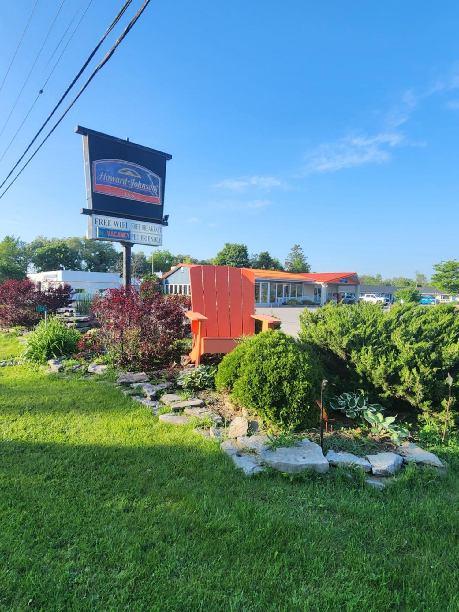 Howard Johnson By Wyndham Lindsay Exterior foto